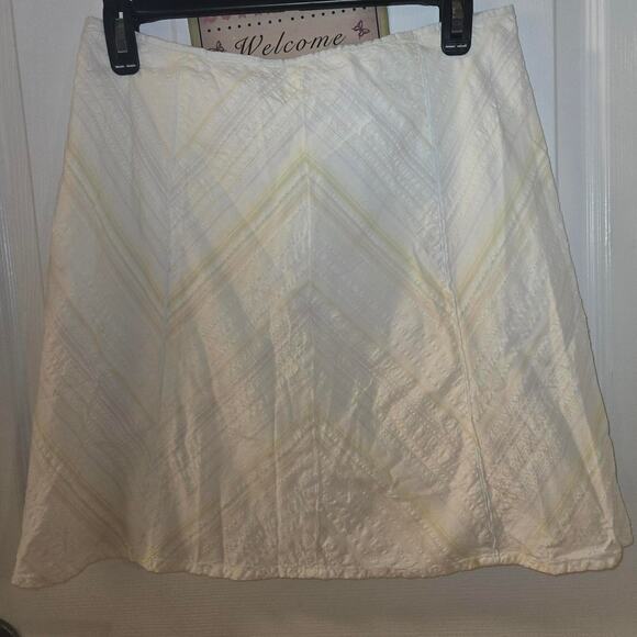 Cherokee Cream Textured A-Line Skirt - Picture 3 of 4